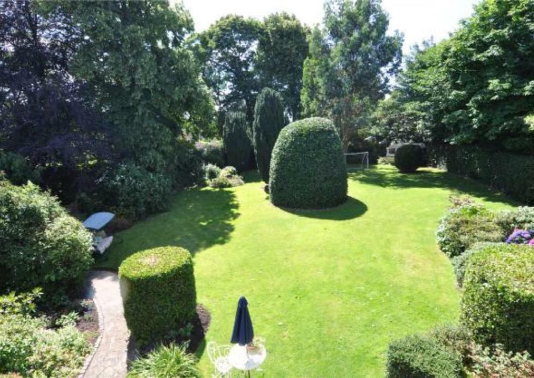 Thornton House Private Country House Thornton Hough Entire House Sleeps 6 Wirral Eksteriør billede